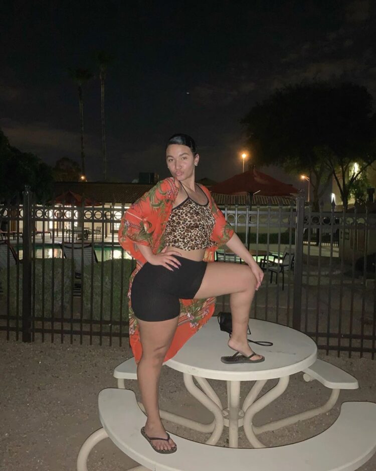 Mia Gonzalez Feet Mia Gonzalez Feet